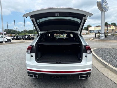 2025 Volkswagen Atlas Cross Sport 2.0T SEL Premium R-Line