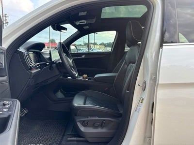 2025 Volkswagen Atlas Cross Sport 2.0T SEL Premium R-Line