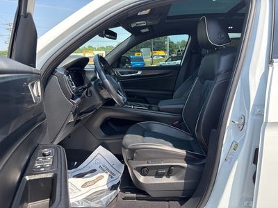 2024 Volkswagen Atlas Cross Sport 2.0T SEL Premium R-Line