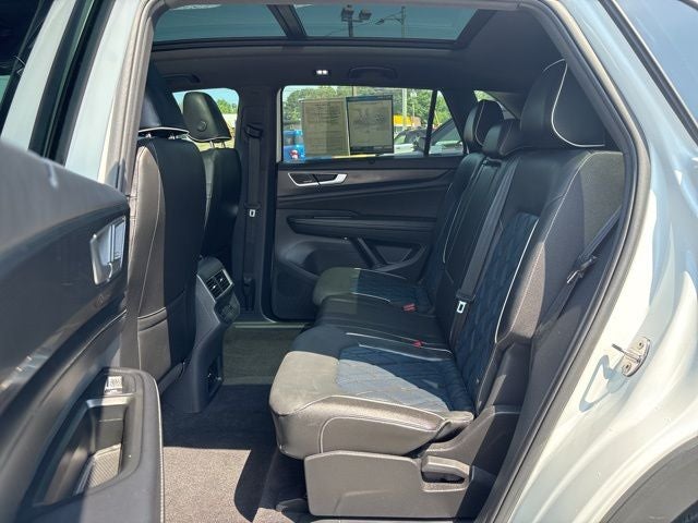 2024 Volkswagen Atlas Cross Sport 2.0T SEL Premium R-Line