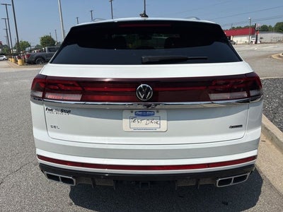2024 Volkswagen Atlas Cross Sport 2.0T SEL Premium R-Line