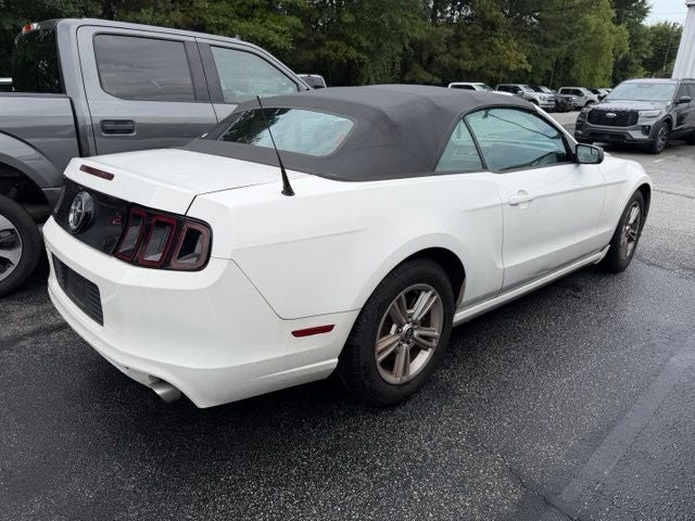 2013 Ford Mustang V6