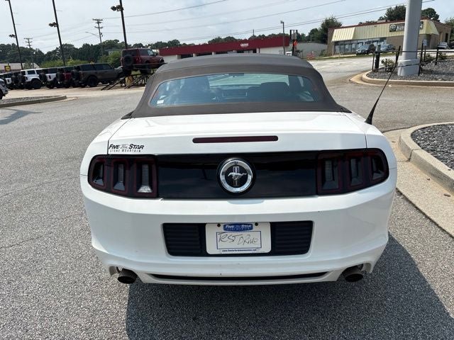 2013 Ford Mustang V6