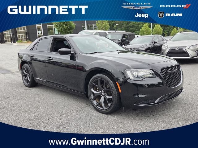 2021 Chrysler 300 Touring