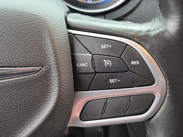 2021 Chrysler 300 Touring