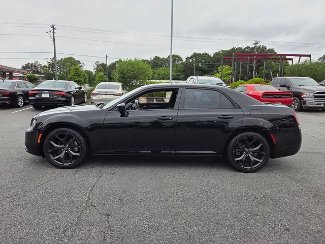 2021 Chrysler 300 Touring