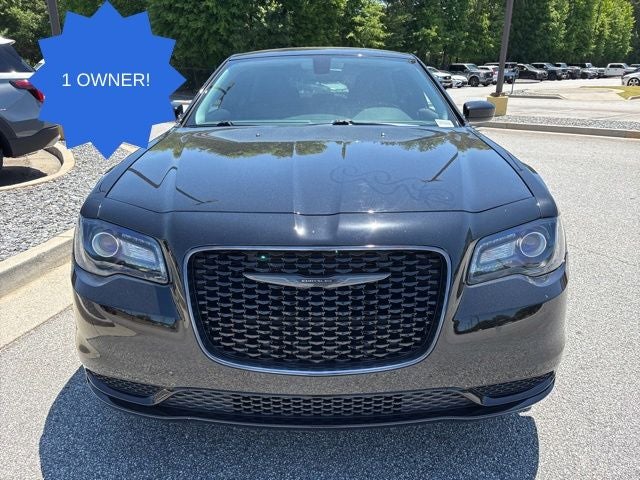 2021 Chrysler 300 Touring