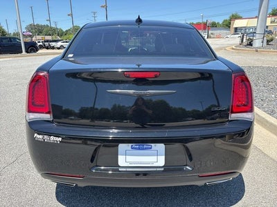 2021 Chrysler 300 Touring