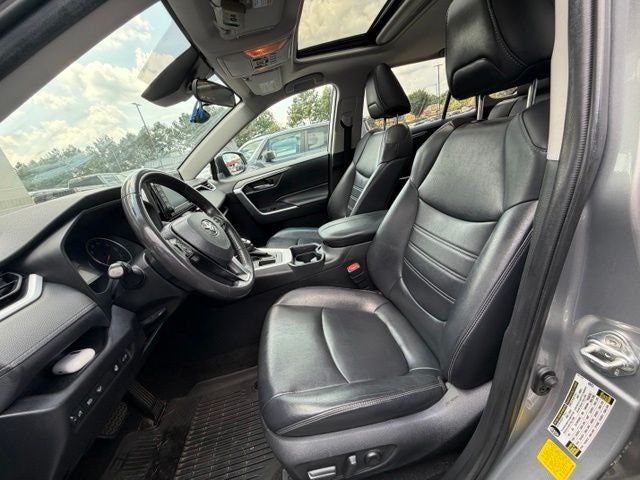 2020 Toyota RAV4 XLE Premium