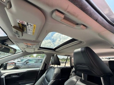 2020 Toyota RAV4 XLE Premium