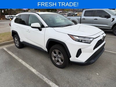 2022 Toyota RAV4 XLE