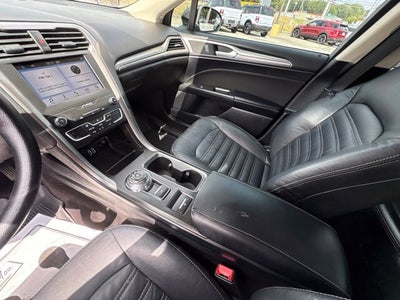 2019 Ford Fusion SE
