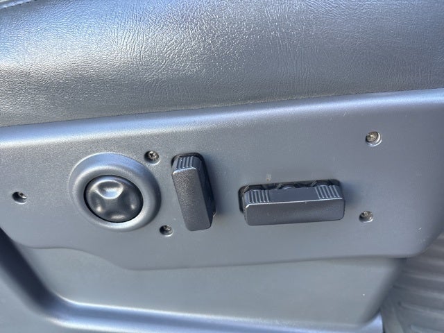 2003 Chevrolet Avalanche 1500 Base