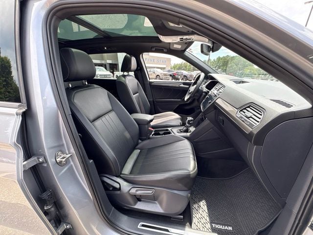 2024 Volkswagen Tiguan 2.0T SE R-Line Black