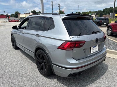 2024 Volkswagen Tiguan 2.0T SE R-Line Black