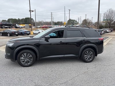 2024 Nissan Pathfinder SV
