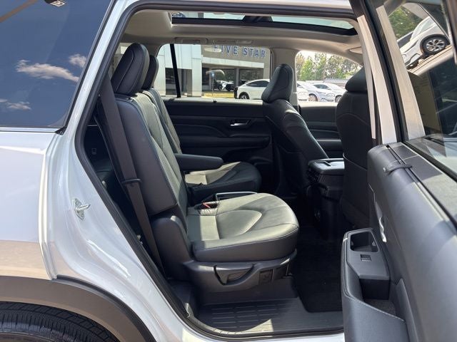 2025 Toyota Grand Highlander Platinum