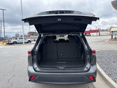 2023 Toyota Highlander LE