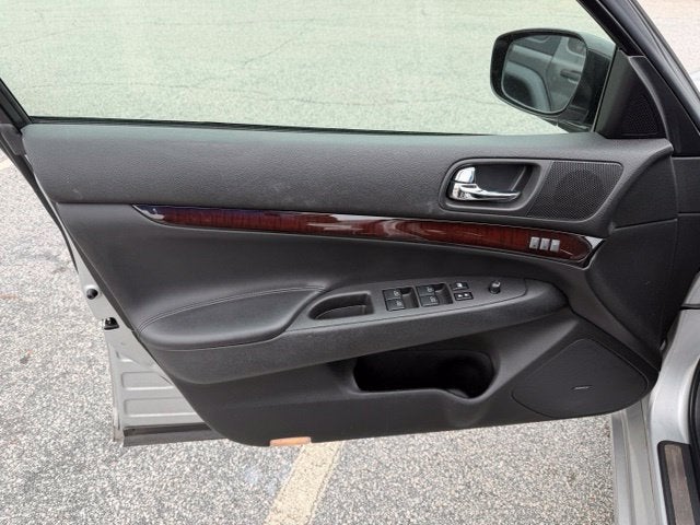 2011 INFINITI G37 Journey