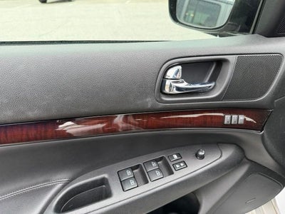 2011 INFINITI G37 Journey