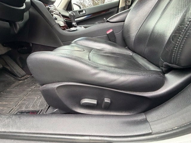 2011 INFINITI G37 Journey