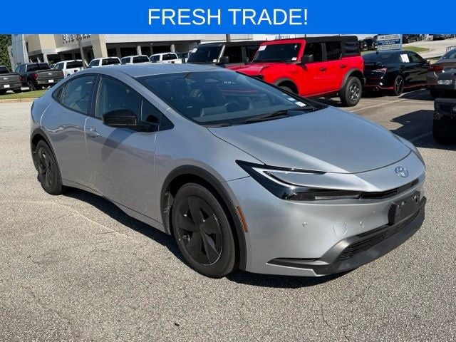 2025 Toyota Prius LE