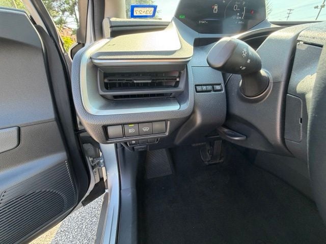 2025 Toyota Prius LE