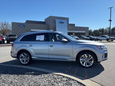 2022 Audi Q7 45 Premium quattro