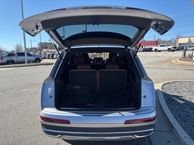 2022 Audi Q7 45 Premium quattro