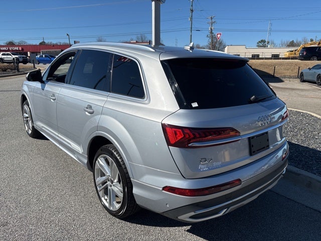 2022 Audi Q7 45 Premium quattro
