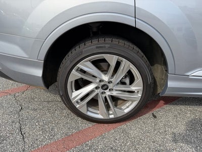 2022 Audi Q7 45 Premium quattro