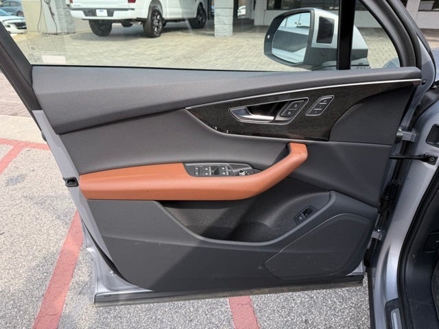 2022 Audi Q7 45 Premium quattro