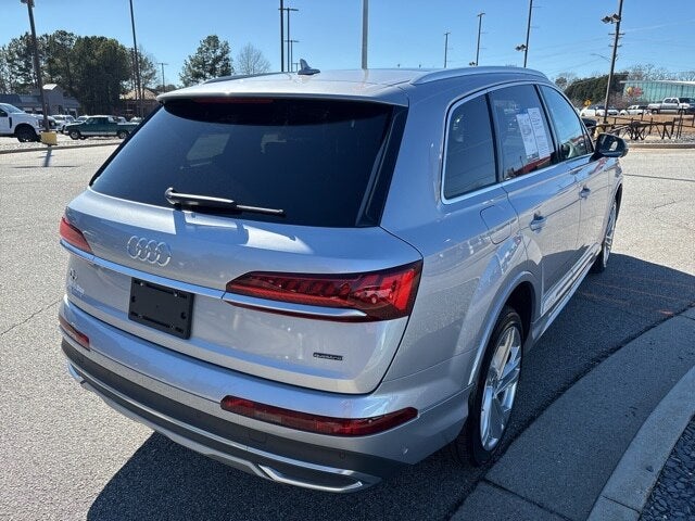 2022 Audi Q7 45 Premium quattro