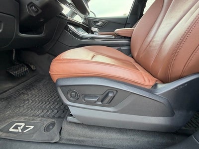 2022 Audi Q7 45 Premium quattro