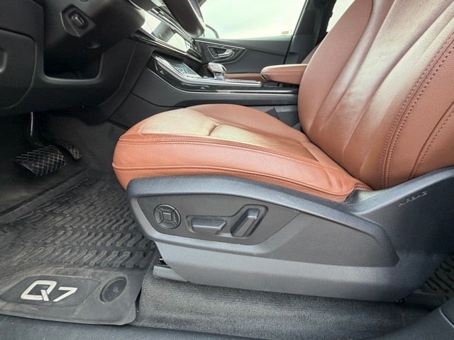2022 Audi Q7 45 Premium quattro