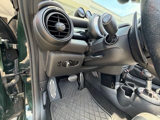 2017 MINI John Cooper Works Base