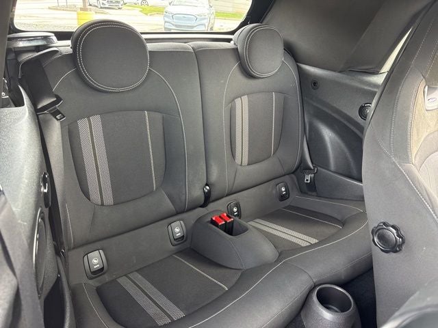 2017 MINI John Cooper Works Base