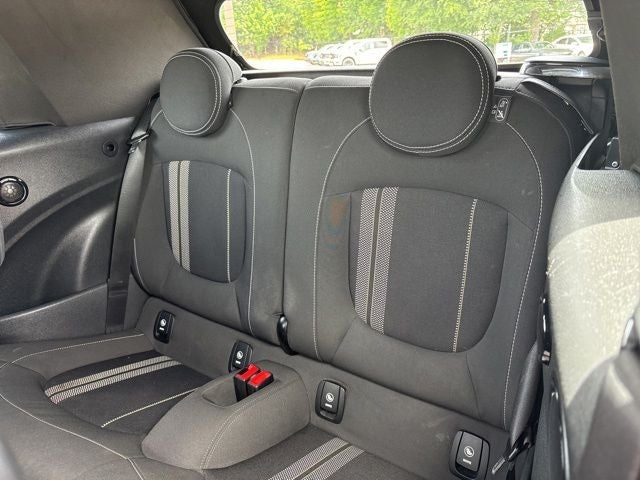 2017 MINI John Cooper Works Base