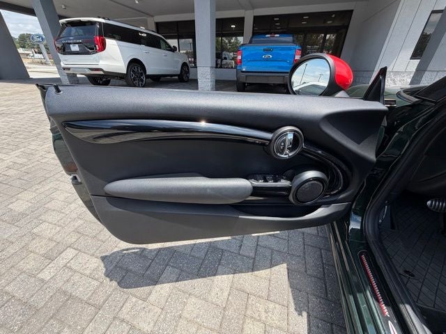 2017 MINI John Cooper Works Base