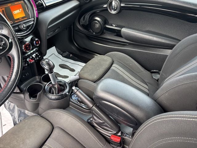 2017 MINI John Cooper Works Base
