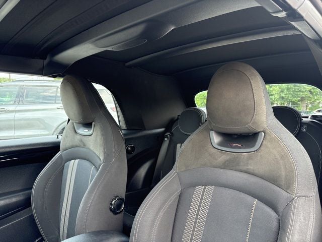 2017 MINI John Cooper Works Base