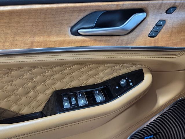 2023 Jeep Grand Cherokee Summit Reserve