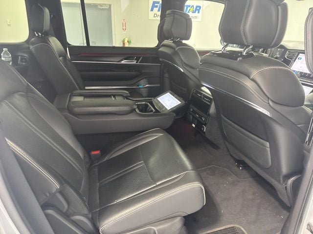 2024 Jeep Grand Wagoneer L Series II OBSIDIAN