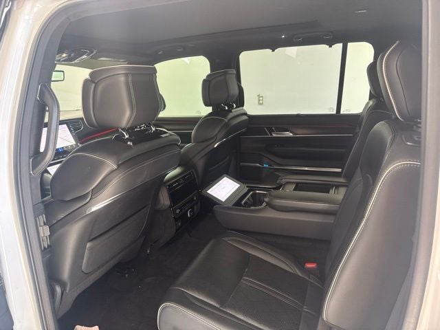 2023 Jeep Grand Wagoneer L Series II