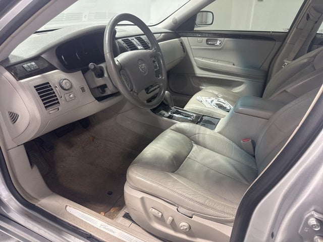 2010 Cadillac DTS Base