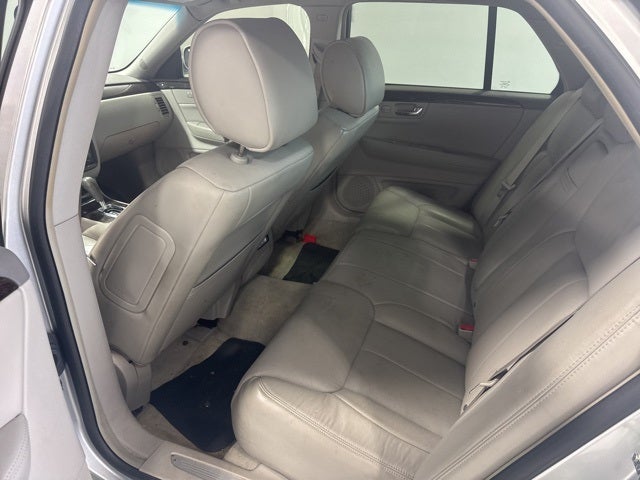 2010 Cadillac DTS Base