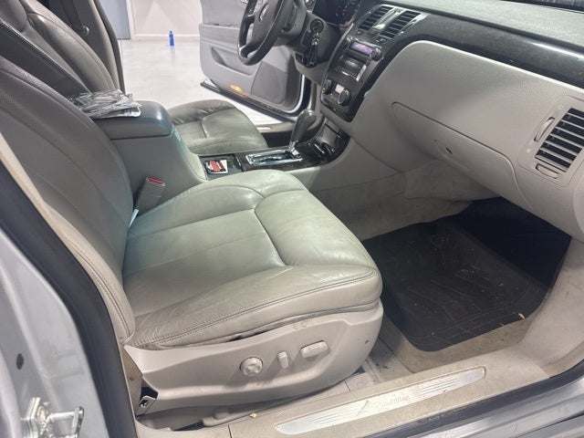 2010 Cadillac DTS Base