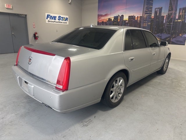 2010 Cadillac DTS Base