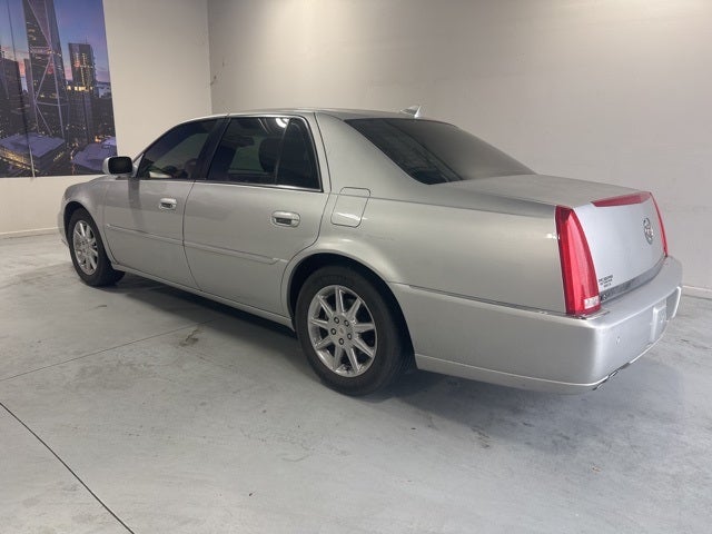 2010 Cadillac DTS Base