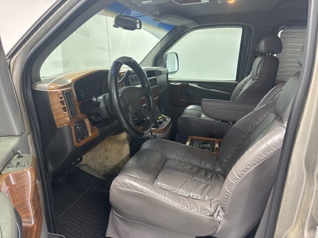 2003 Chevrolet Express Van G1500 Upfitter 135 WB